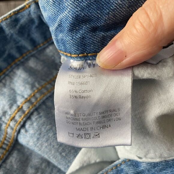 Skinny Fries- Highly Distressed Boyfriend Jeans 7 - Picture 8 of 8